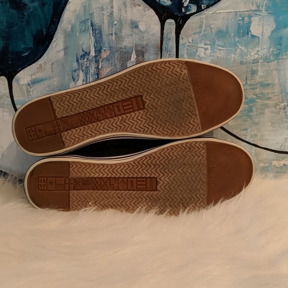 Woman's Nautica Size 7.5 - Picture 7 of 8